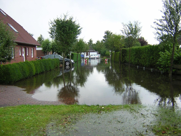 Nach einem Starkregenereignis im Sommer 2007 stand unter anderem der Dullert unter Wasser.
